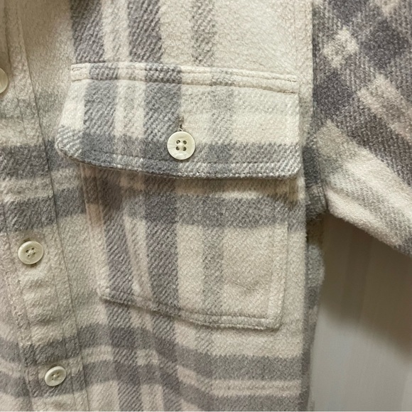 Hollister Gray Plaid Utility Jacket - Picture 3 of 10